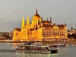 Wien - Bratislava - Budapest: Drei Perlen am blauen Band der Donau