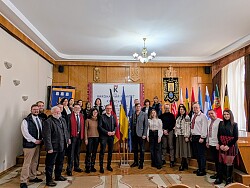 Gruppenbild im Rathaus