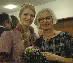 Neujahrsempfang der Stadt Lahr: Unter den Gästen Chrysanthemenkönigin  Sonja I. mit ihrer Mutter Birgit Moser. 