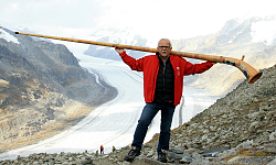 Ludwig Göppert mit Alphorn