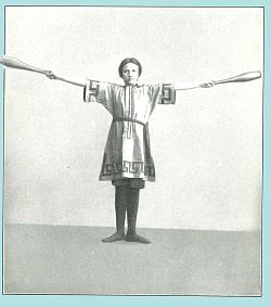 Mädchen bei Turnübungen