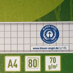 Collegeblock aus Recyclingpapier mit dem Umweltzeichen „Blauer Engel“