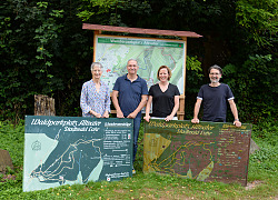 von li. Nach re.: (SVL), Elisabeth Kempf, 2. Vorsitzende Schwarzwaldverein Lahr, Andreas Kaufmann, 1. Vorsitzender Schwarzwaldverein Lahr, Martina Mundinger, Leitung Stadtmarketing, Patrick Obert, Stadtmarketing (Mathias Hummel, Stadtwald Lahr fehlt)