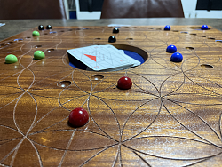 Spielbrett mit Spielfiguren