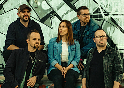 Gruppenfoto der Band