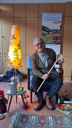 Geschichtenerzähler und Buchautor Elmar Langenbacher