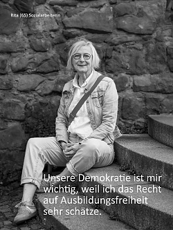 Plakat Rita über die Wichtigkeit der Demokratie 