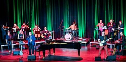 Das Foto zeigt die Band der Lehrkräfte der Städtischen Musikschule Lahr