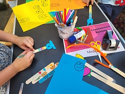 Kinder basteln Lesezeichen