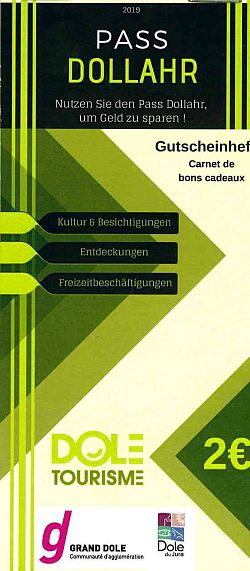 Zu sehen ist die Titelseite des DOLLAHR Gutscheinhefts. Es ist in verschiedenen Grüntönen, weiß und schwarz mit grafischen Elementen gestaltet.