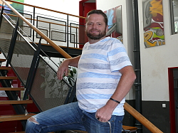 Zu sehen ist Heiko Heimburger, Sozialarbeiter im Schlachthof Jugend und Kultur in Lahr.