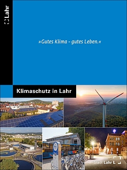 Mehrere Klimaschutzbroschüren fächerförmig ausgelegt