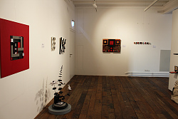 Sonderausstellung 20 Jahre L’ART POUR LAHR „Lahrer Schächtele – Kunst mit Produkten der Firma Leser“