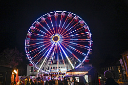 Das Riesenrad bei Nacht