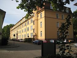 Das Foto zeigt eine Großaufnahme der Badischen Malerfachschule in Lahr