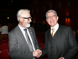 OB Dr. Müller begrüßt Kreishandwerksmeister Andreas Drotleff beim Neujahrsempfang der Stadt Lahr 2018 