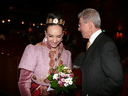 OB Dr. Müller und Chrysanthemenkönigin Lea Johanna Krauss beim Neujahrsempfang 2018 der Stadt Lahr