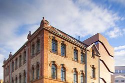 Außenansicht des Stadtmuseums Tonofenfabrik.