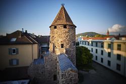 Blick auf den Storchenturm in Lahr mit den umliegenden Gebäuden aus Turmhöhe