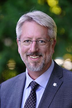 Portraitfoto von Bürgermeister Tilman Petters