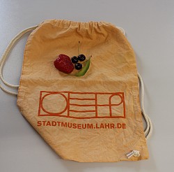 gefärbter Turnbeutel