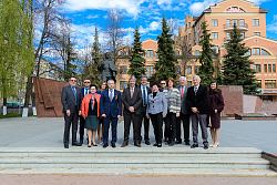 Das Foto zeigt die Gruppe der Lahrer Delegation mit ihren Gastgebern.