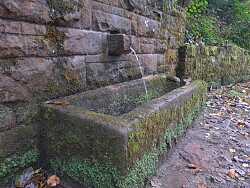 Großaufnahme des Fischerknab-Brunnens