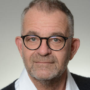 Dr. Lutz Alexander